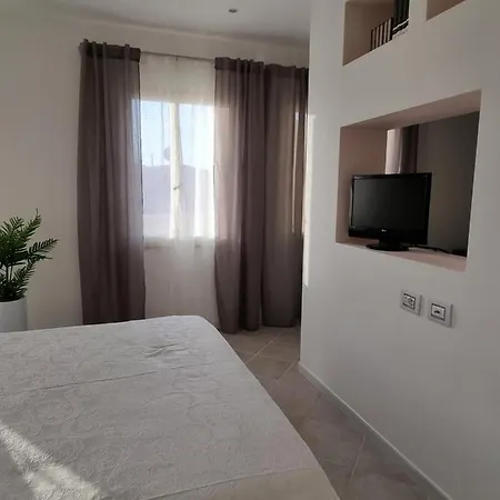 Tiu Angalu 14 *