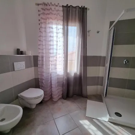 Tiu Angalu 14 Apartment *